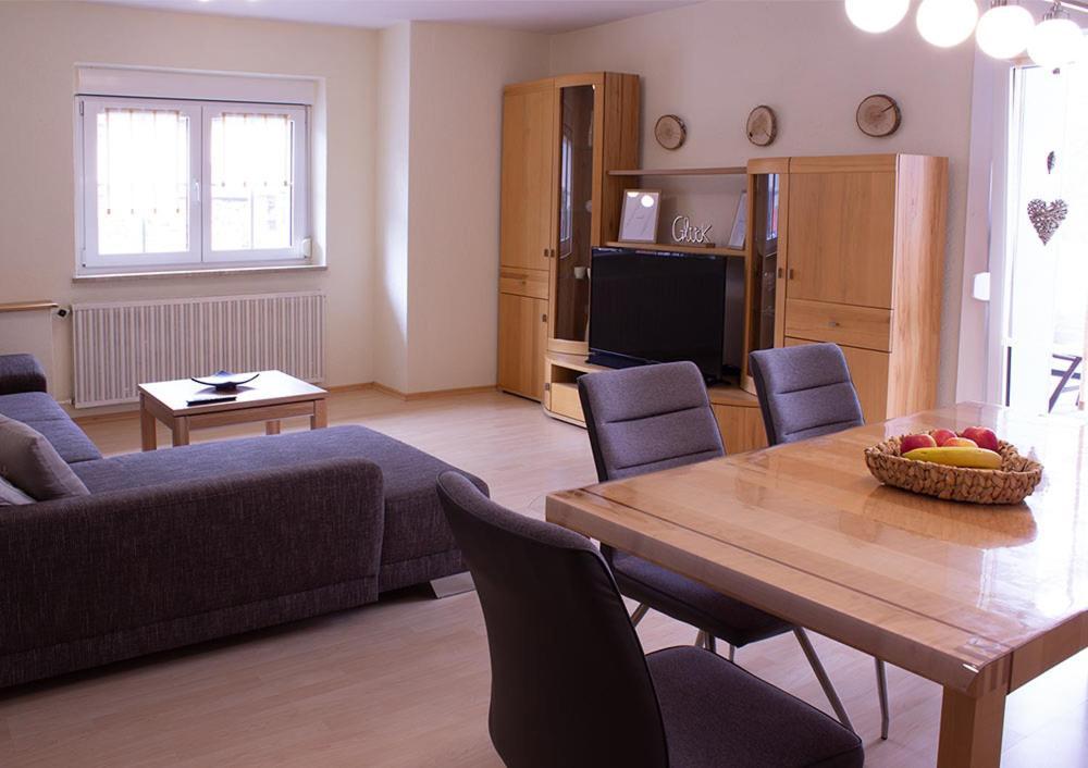 Schmidmuhlen Schoene Ferienwohnung Mit Grosser Terrasse. מראה חיצוני תמונה